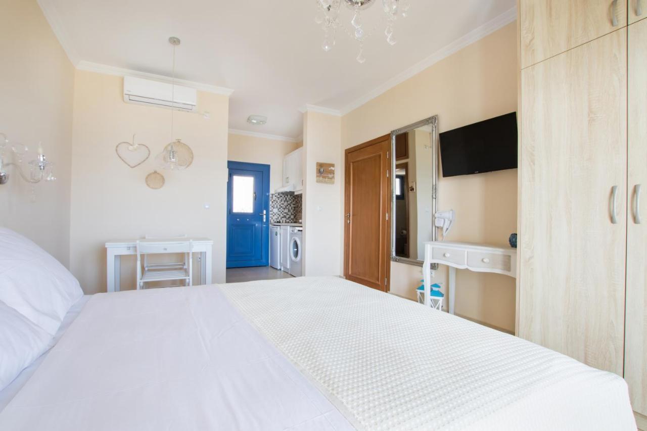 Beachfront Apartments カルパトス エクステリア 写真
