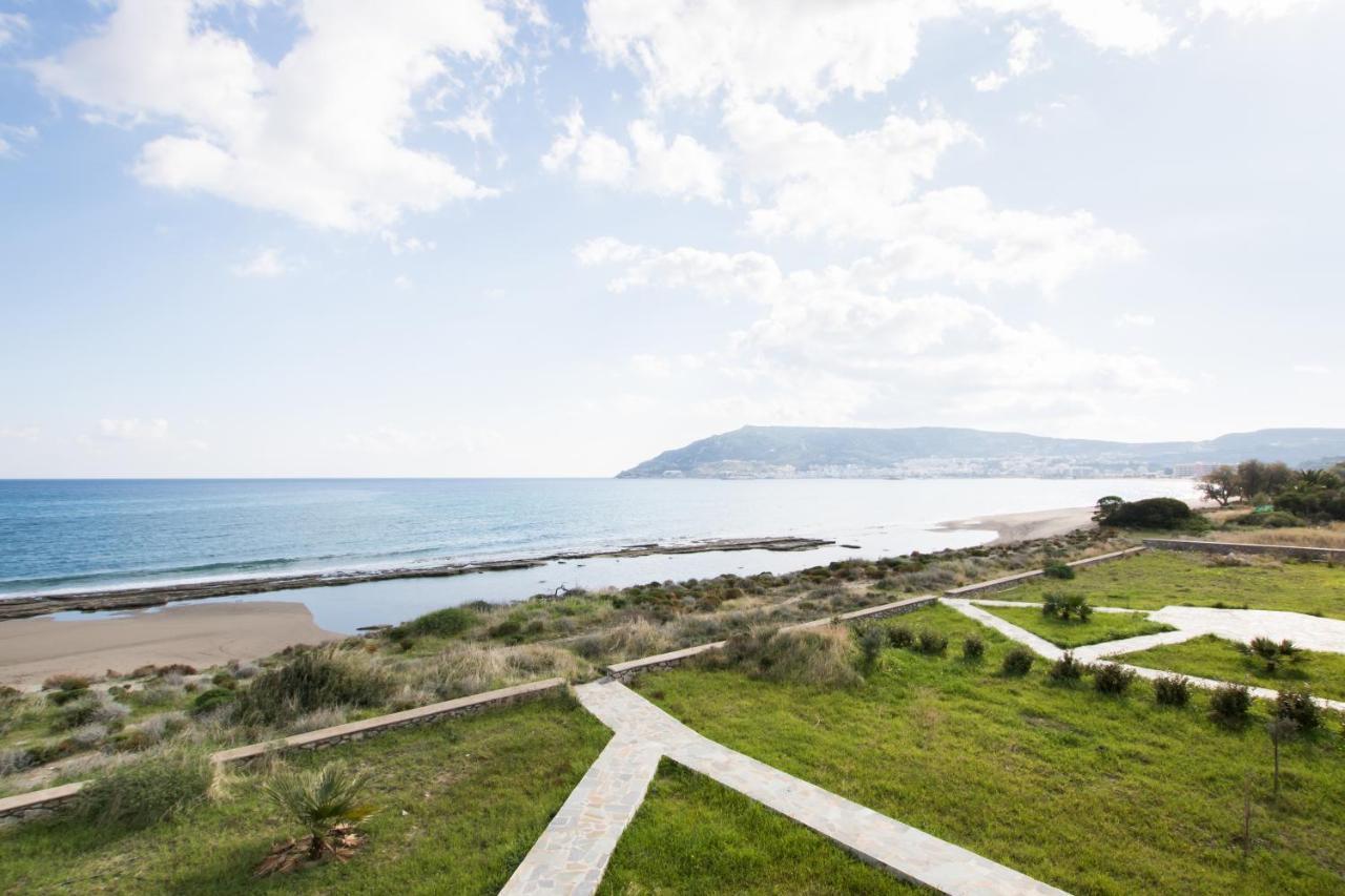 Beachfront Apartments カルパトス エクステリア 写真