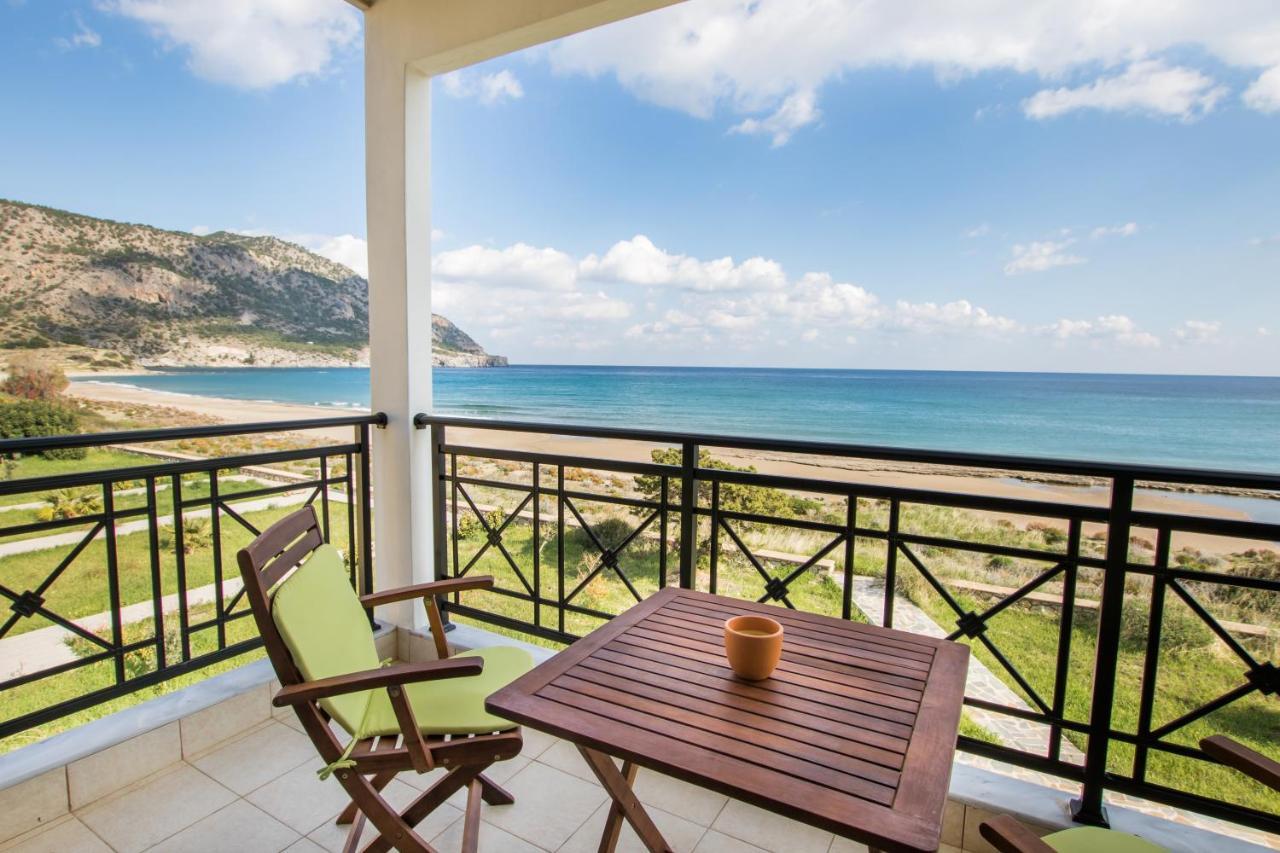 Beachfront Apartments カルパトス エクステリア 写真