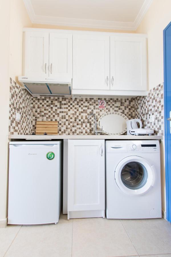 Beachfront Apartments カルパトス エクステリア 写真