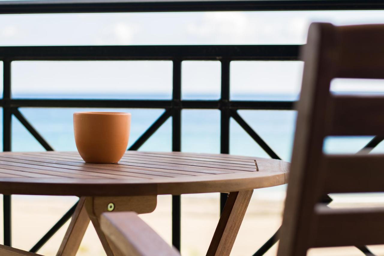 Beachfront Apartments カルパトス エクステリア 写真